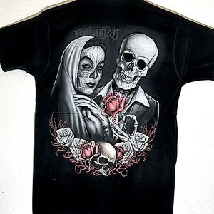 Untamed T-shirt (red roses) New